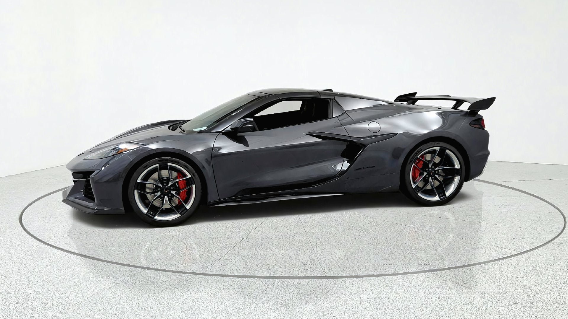 New 2027 Chevrolet Corvette Z06 RWD image 2