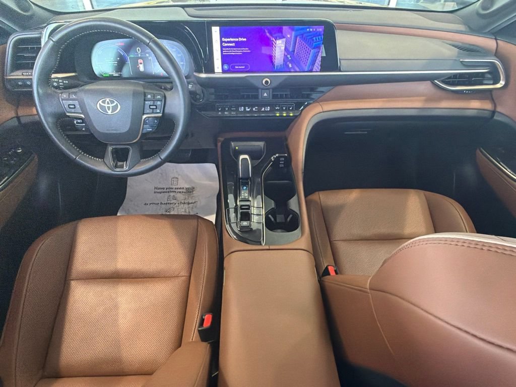 Certified 2025 Toyota Crown Signia AWD/4WD image 34
