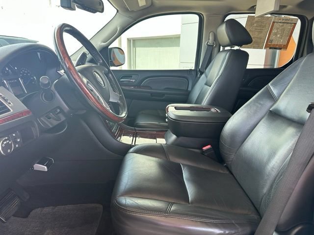 Used 2007 Cadillac Escalade EXT w/ Information Package AWD/4WD image 31
