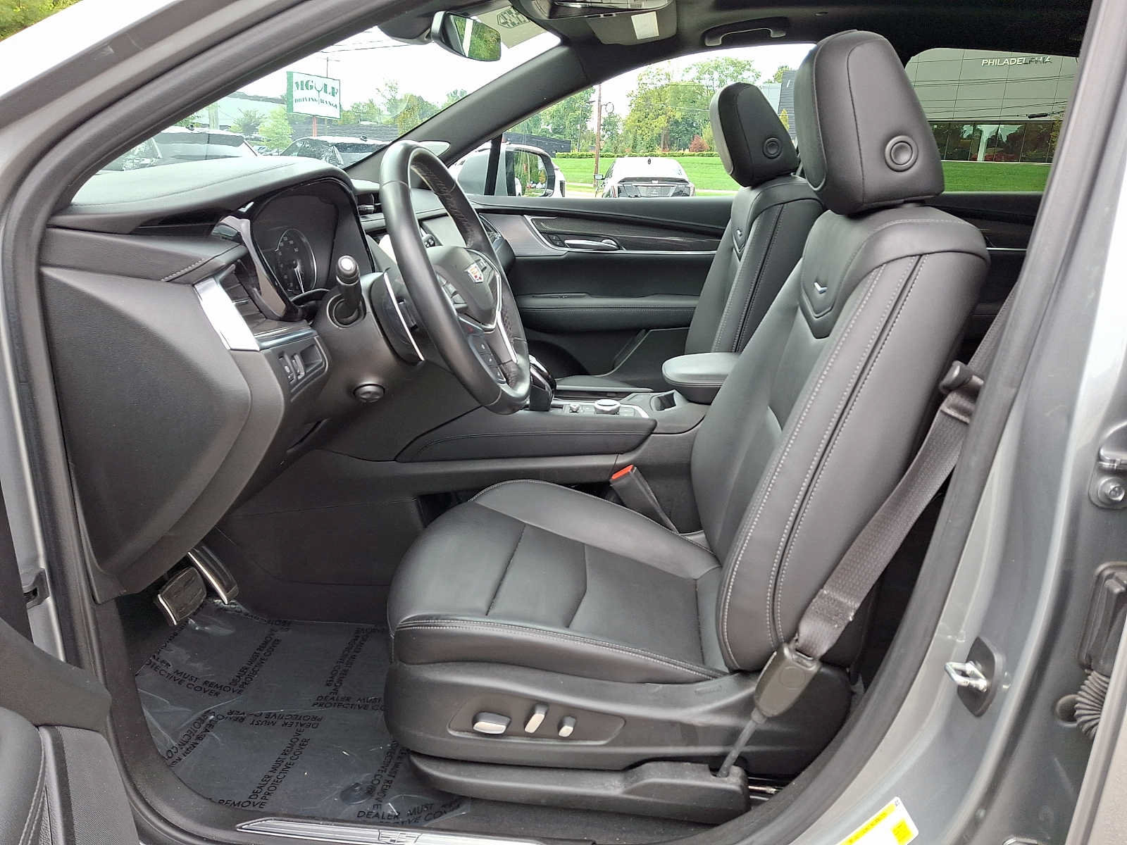 Certified 2023 Cadillac XT5 Sportv AWD/4WD image 16