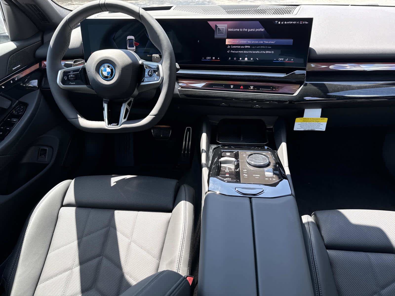 New 2026 BMW 550e xDrive w/ Premium Package AWD/4WD image 17