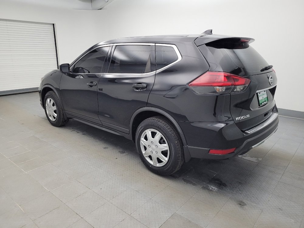 Used 2018 Nissan Rogue S image 3