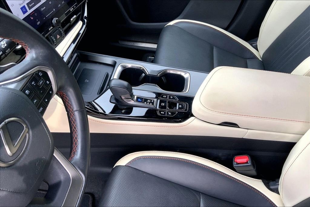 Used 2023 Lexus NX 350 AWD image 13