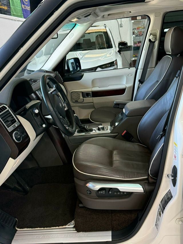 Used 2010 Land Rover Range Rover HSE AWD/4WD image 14