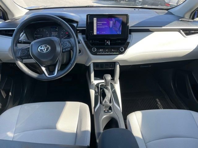 Used 2023 Toyota Corolla Cross LE w/ Moonroof Package AWD/4WD image 9