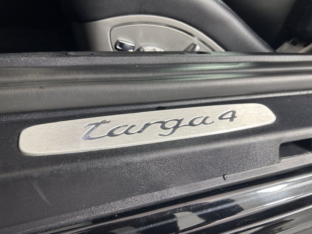 Certified 2016 Porsche 911 Targa 4 AWD/4WD image 17