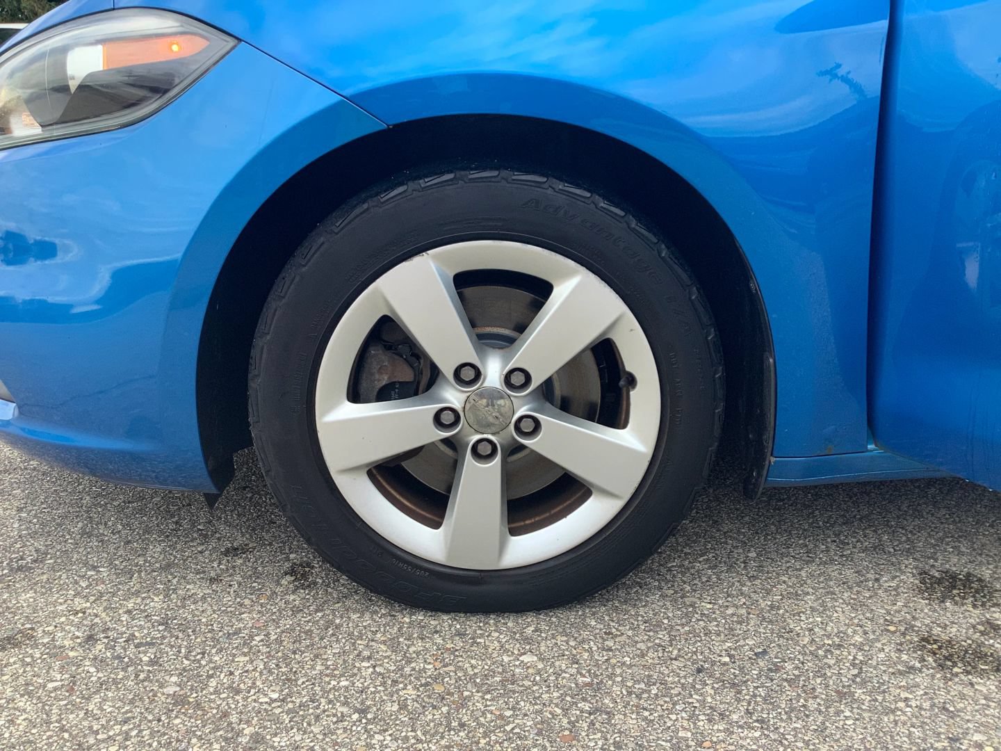 Used 2015 Dodge Dart SXT FWD image 25
