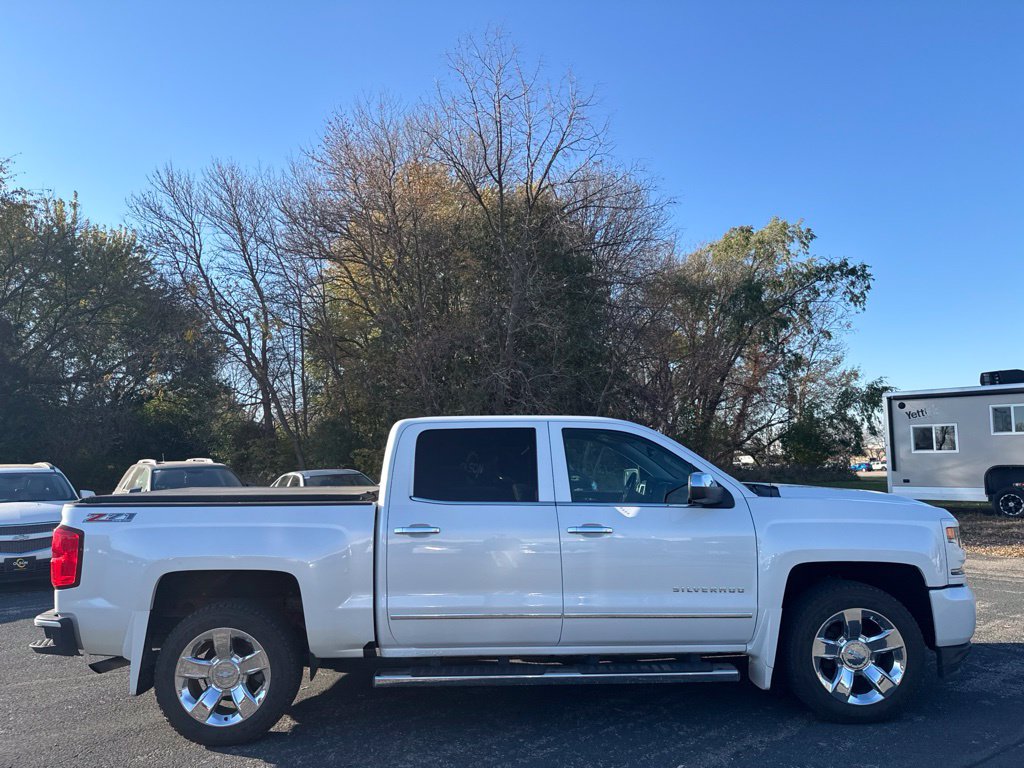 Used 2016 Chevrolet Silverado 1500 LTZ Z71 w/ LTZ Plus Package AWD/4WD image 6
