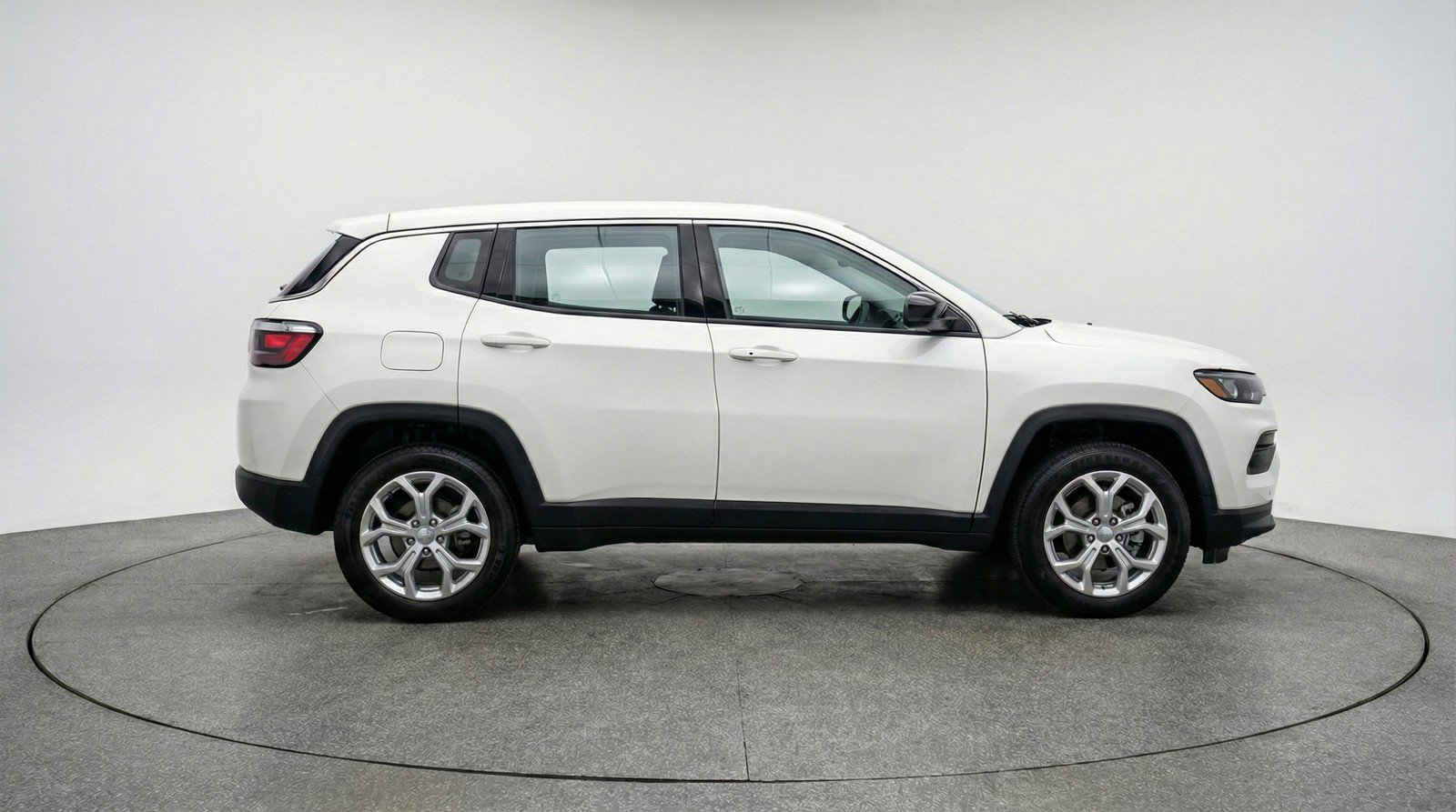 Used 2025 Jeep Compass Latitude AWD/4WD image 11