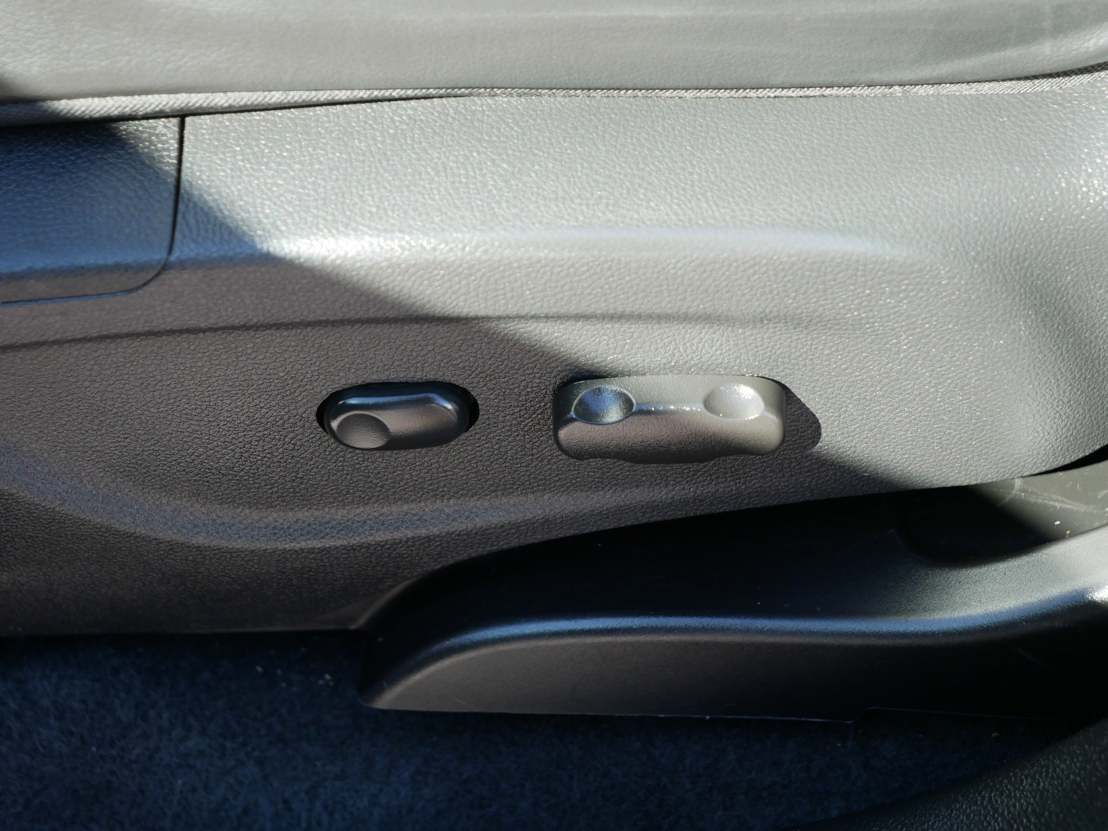 Used 2020 Chevrolet Trax LT w/ Driver Confidence Package AWD/4WD image 20