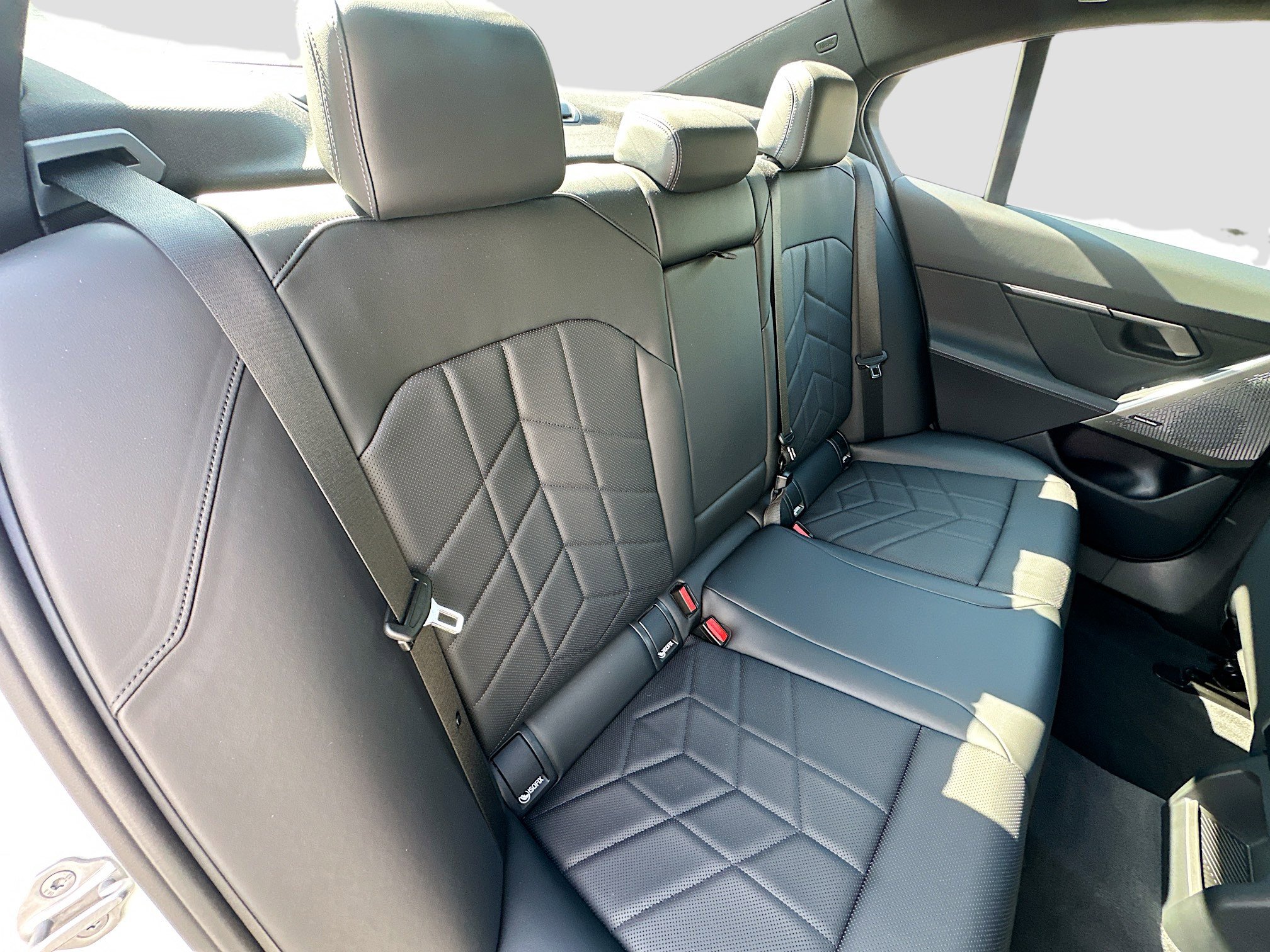 Used 2025 BMW i5 eDrive40i w/ Premium Package image 30