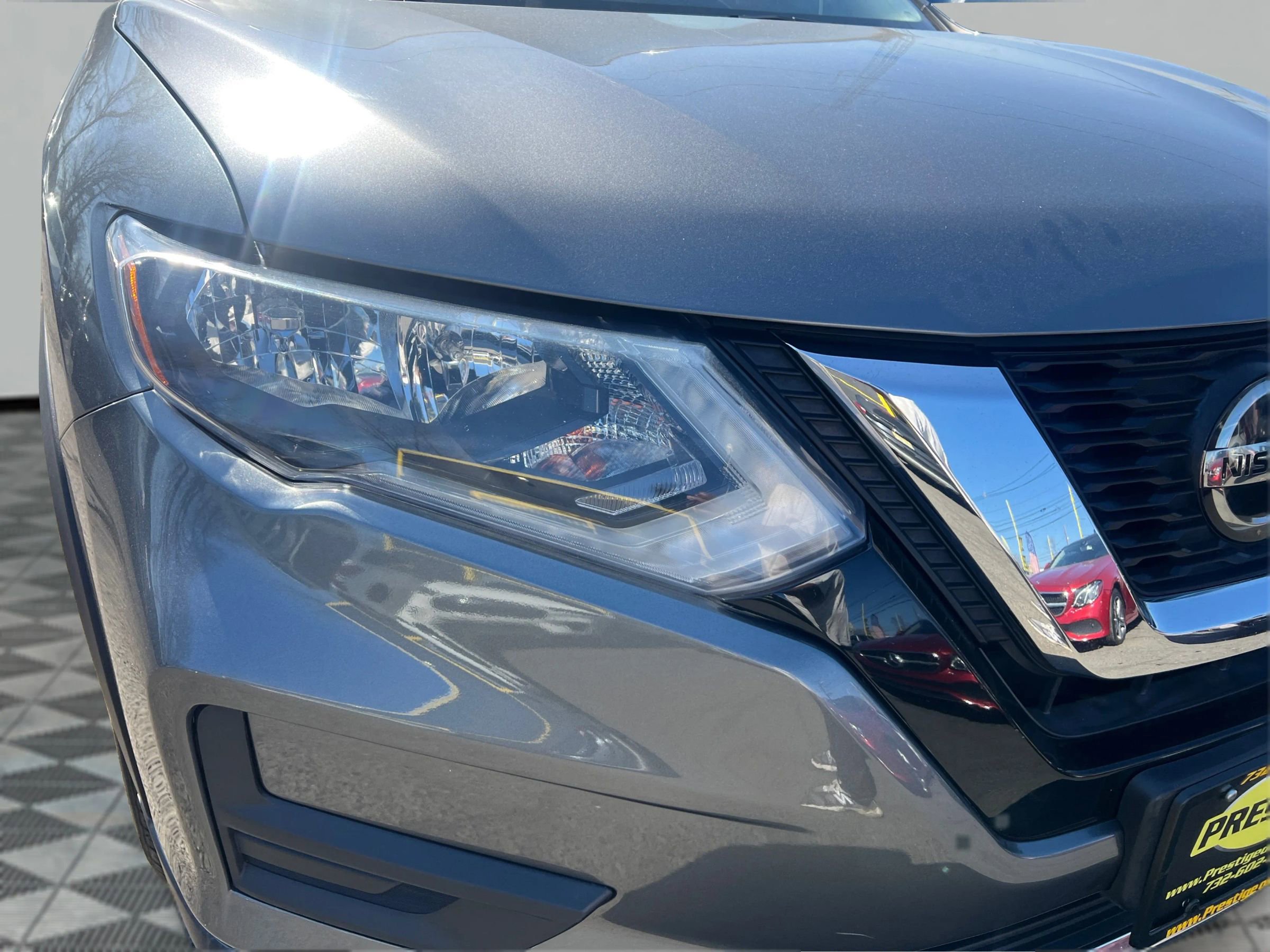 Used 2019 Nissan Rogue SV image 23