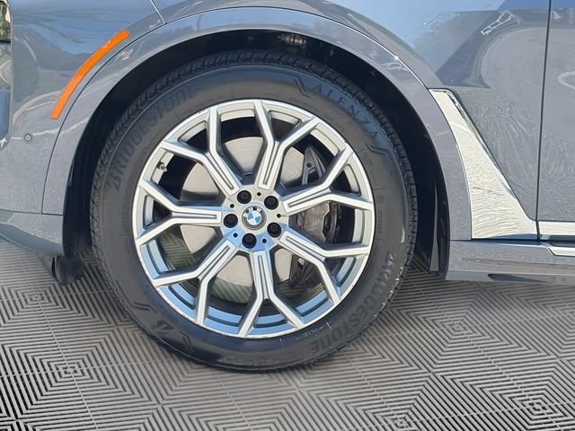 Used 2024 BMW X7 xDrive40i AWD/4WD image 33