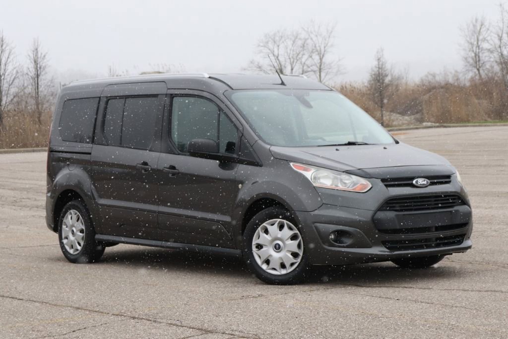 Used 2016 Ford Transit Connect XLT image 2