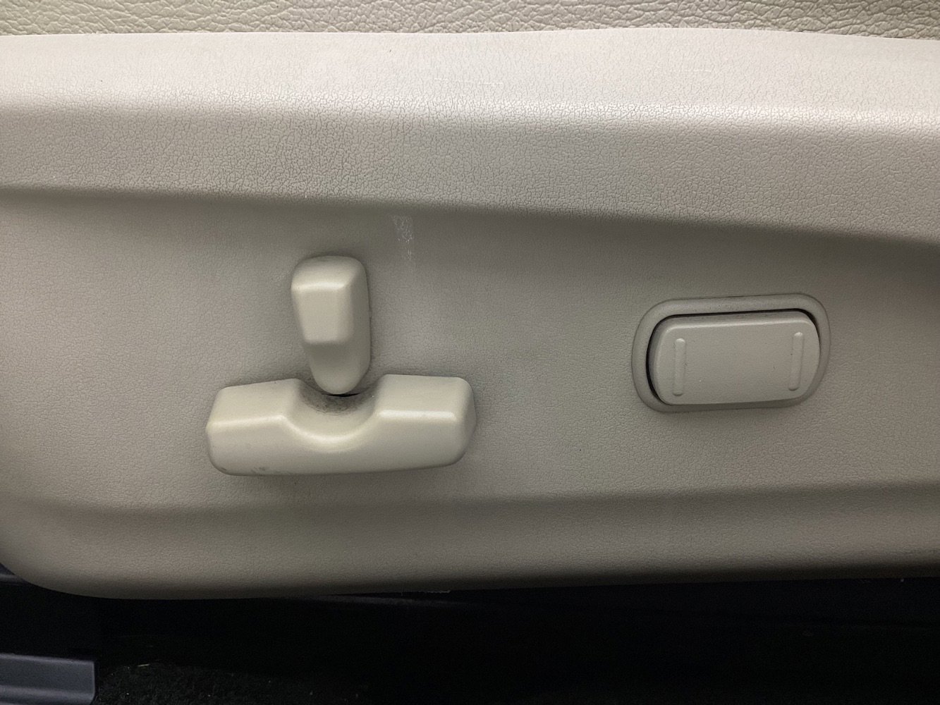 Used 2013 Subaru Outback 2.5i Premium w/ All-Weather Pkg image 38