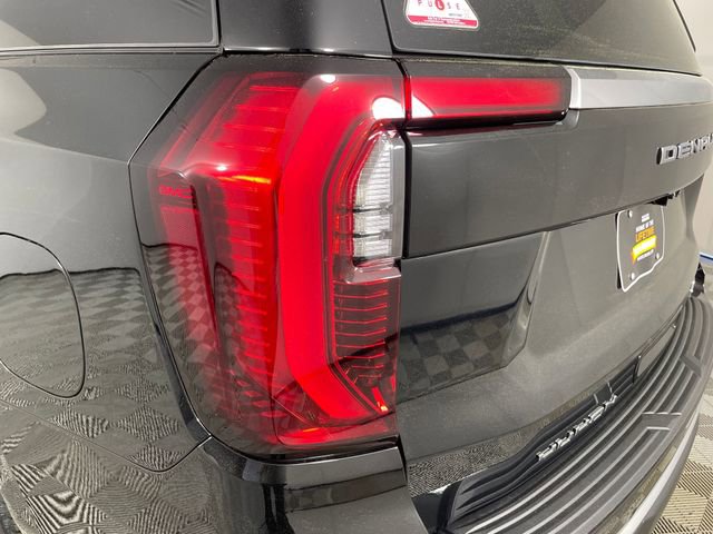 New 2026 GMC Yukon Denali w/ Denali Reserve Package AWD/4WD image 16