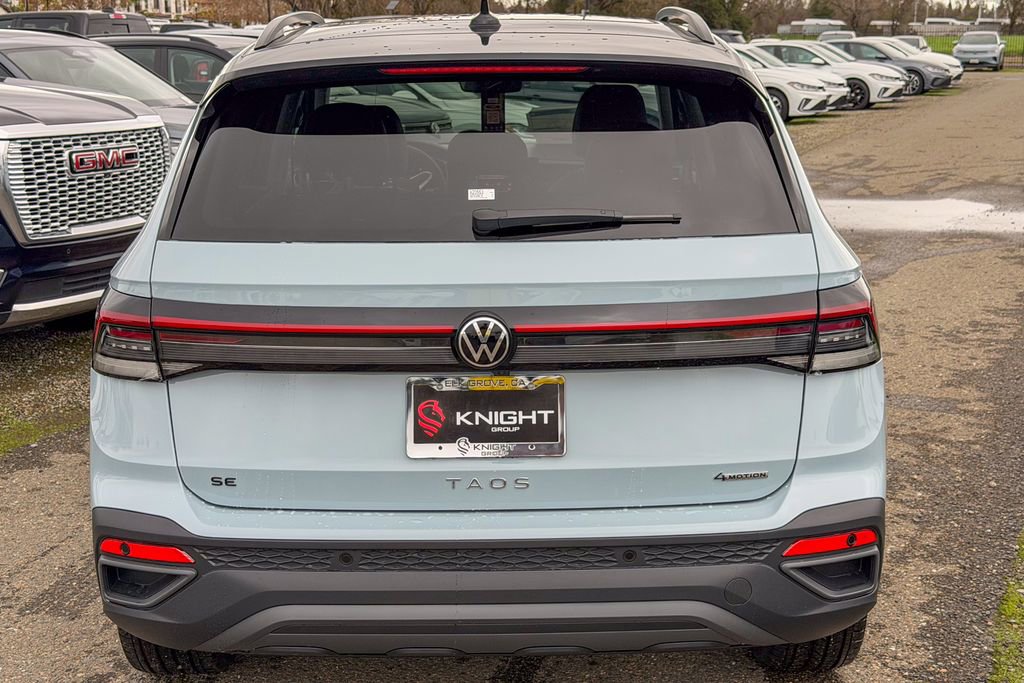 New 2026 Volkswagen Taos SE AWD/4WD image 8