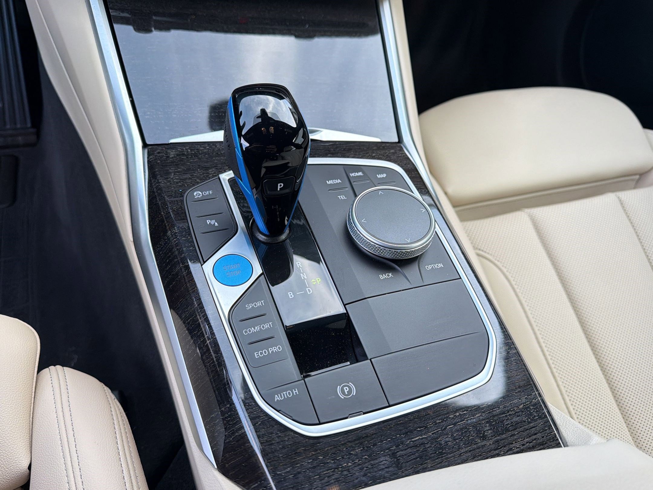 Certified 2023 BMW i4 eDrive35 w/ Premium Package image 18