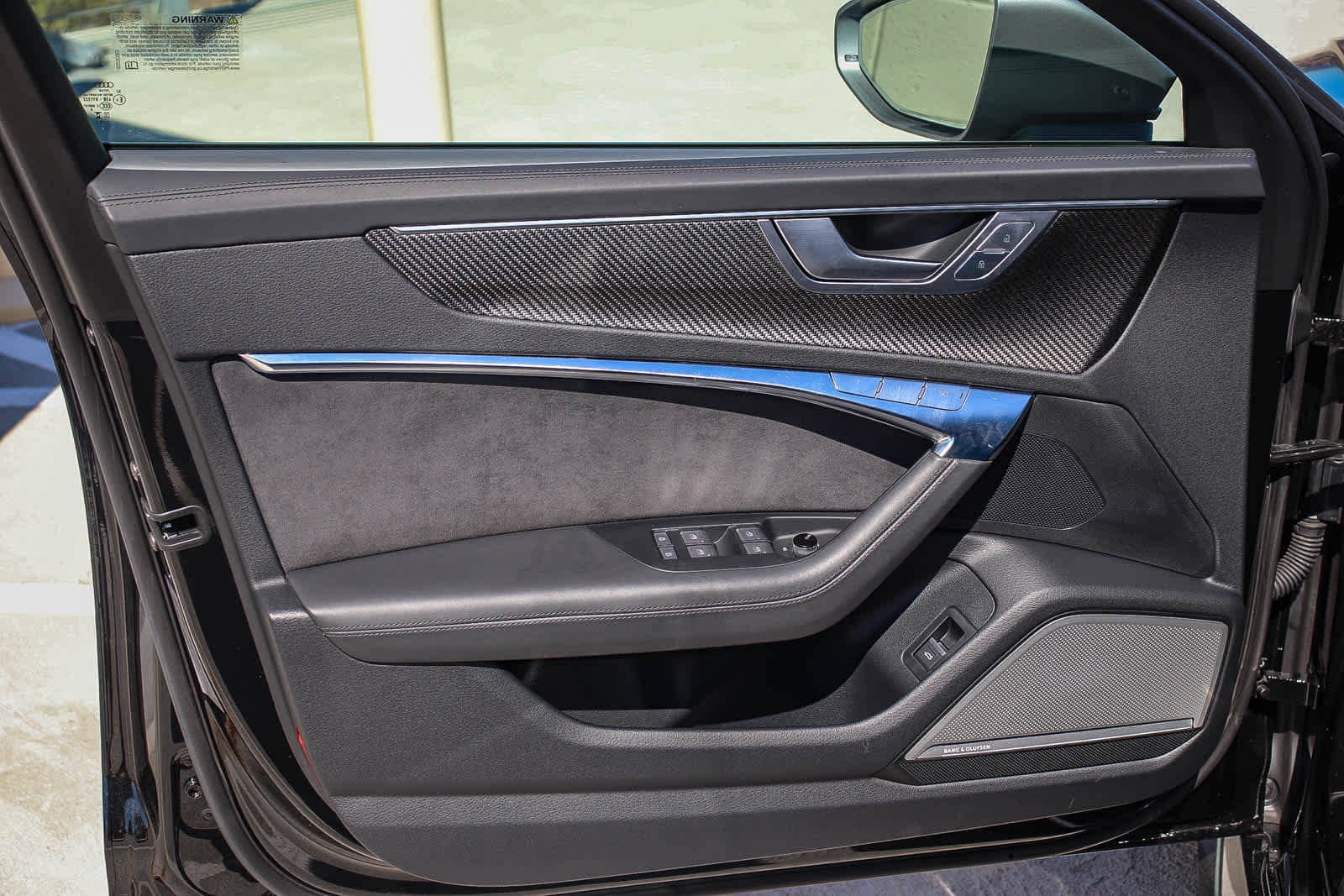 Used 2025 Audi RS 6 performance w/ Matte Carbon Package image 29