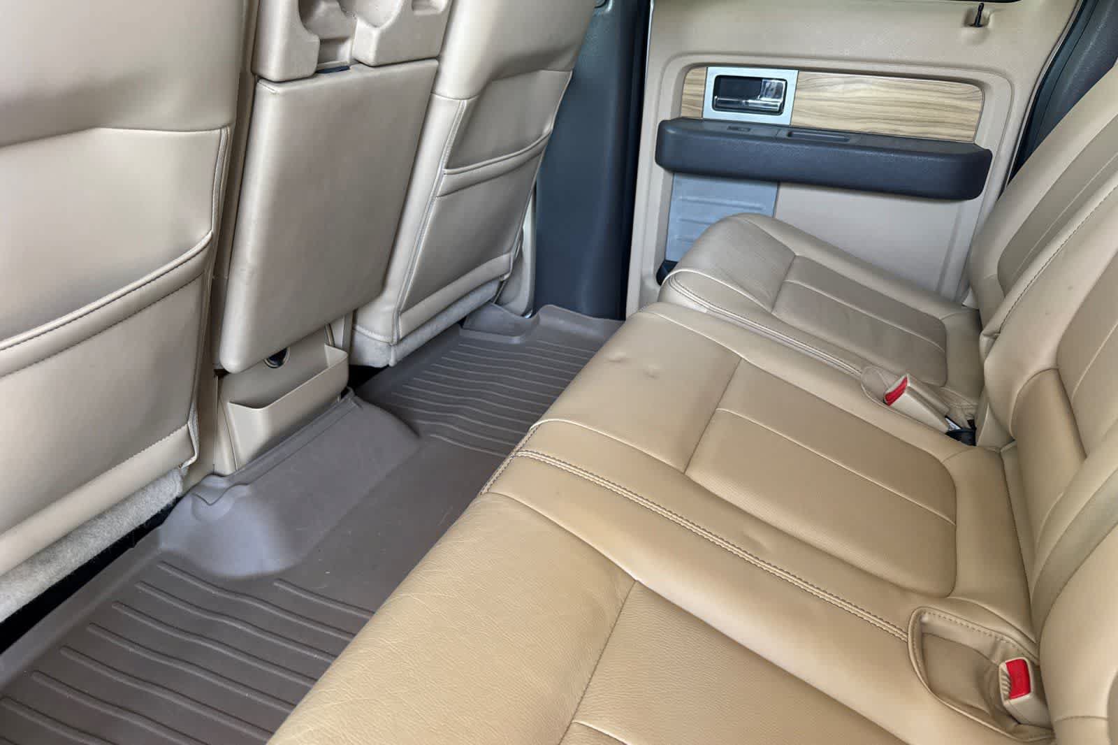 Used 2011 Ford F150 Lariat w/ Lariat Chrome Pkg RWD image 4