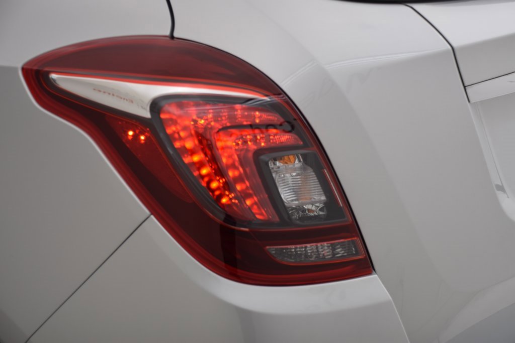 Used 2022 Buick Encore Preferred w/ Safety Package image 12