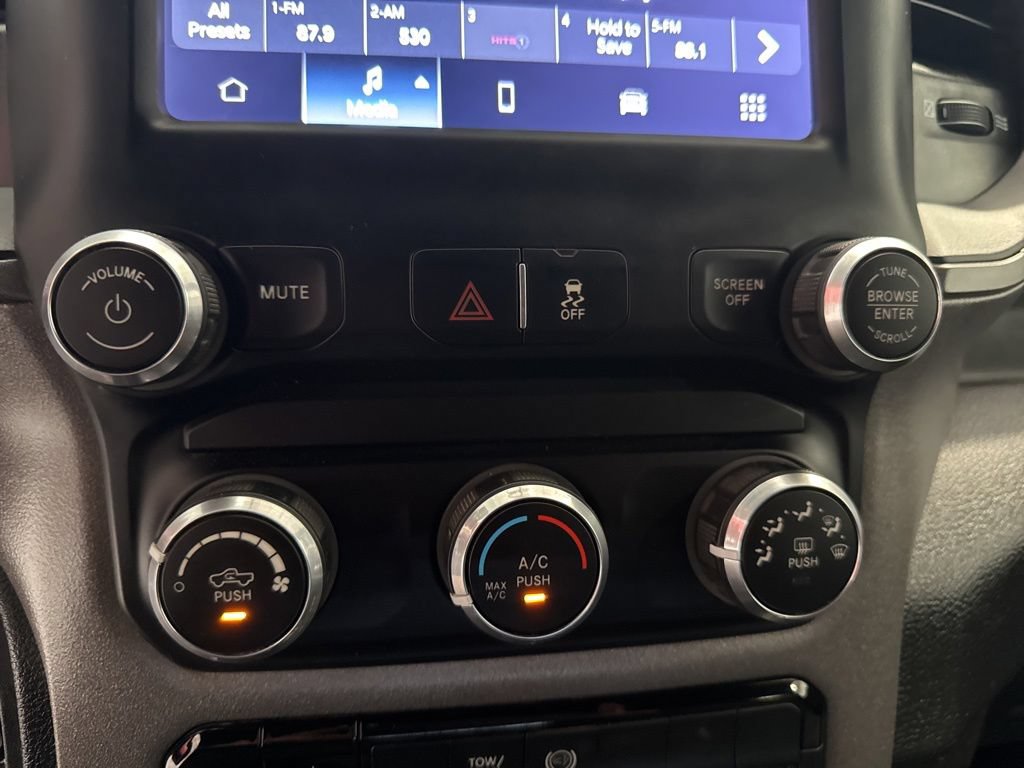 Used 2022 RAM 4500 Tradesman w/ Chrome Appearance Group AWD/4WD image 23