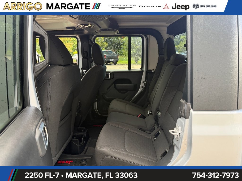 Used 2023 Jeep Gladiator Sport AWD/4WD image 11