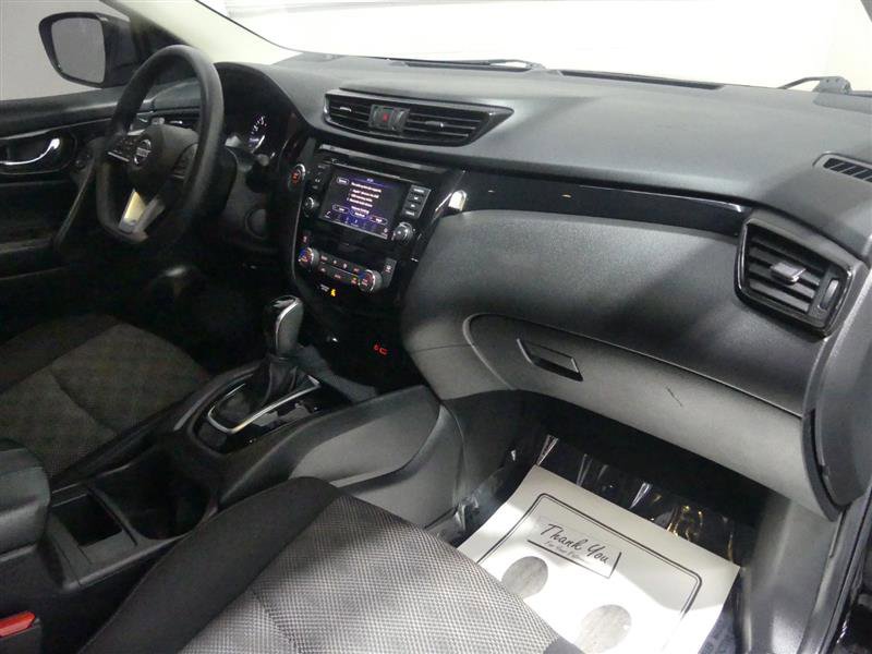 Used 2019 Nissan Rogue Sport SV image 24
