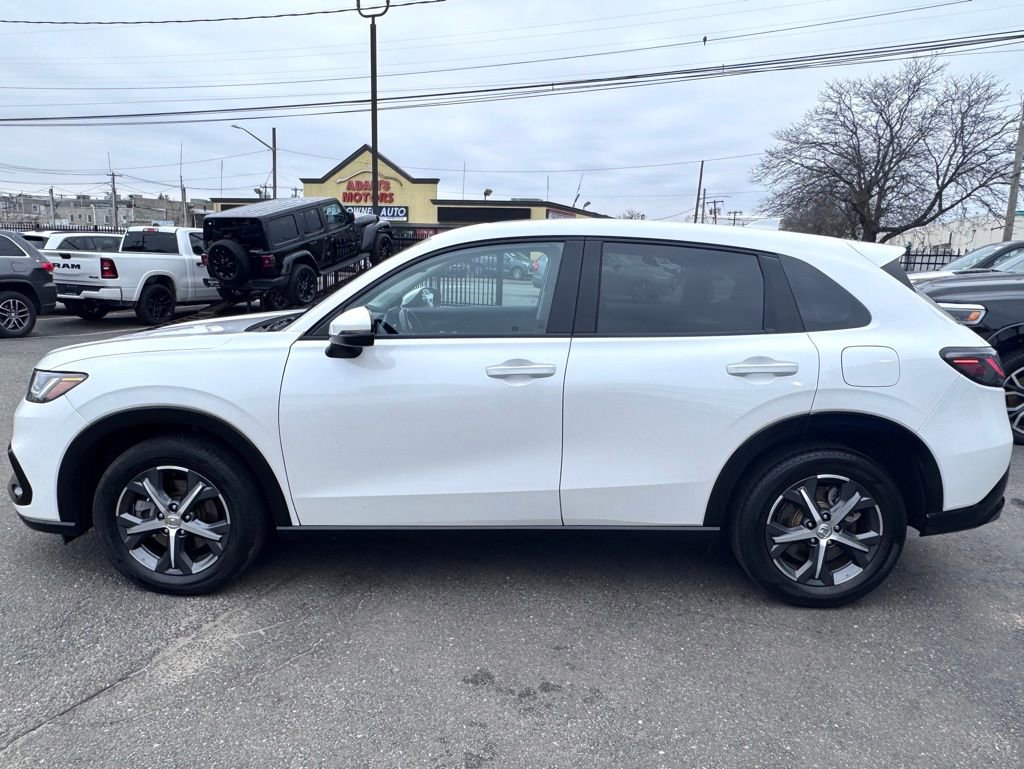 Used 2025 Honda HR-V EX-L image 4
