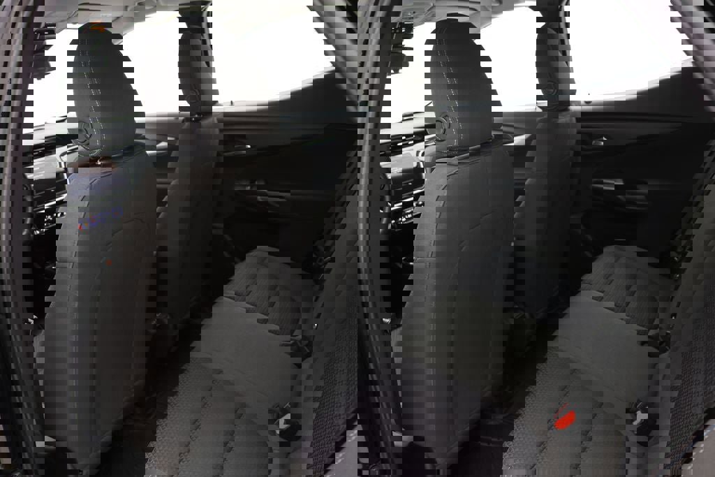 Used 2023 Chevrolet Bolt EUV LT w/ Comfort Package image 10