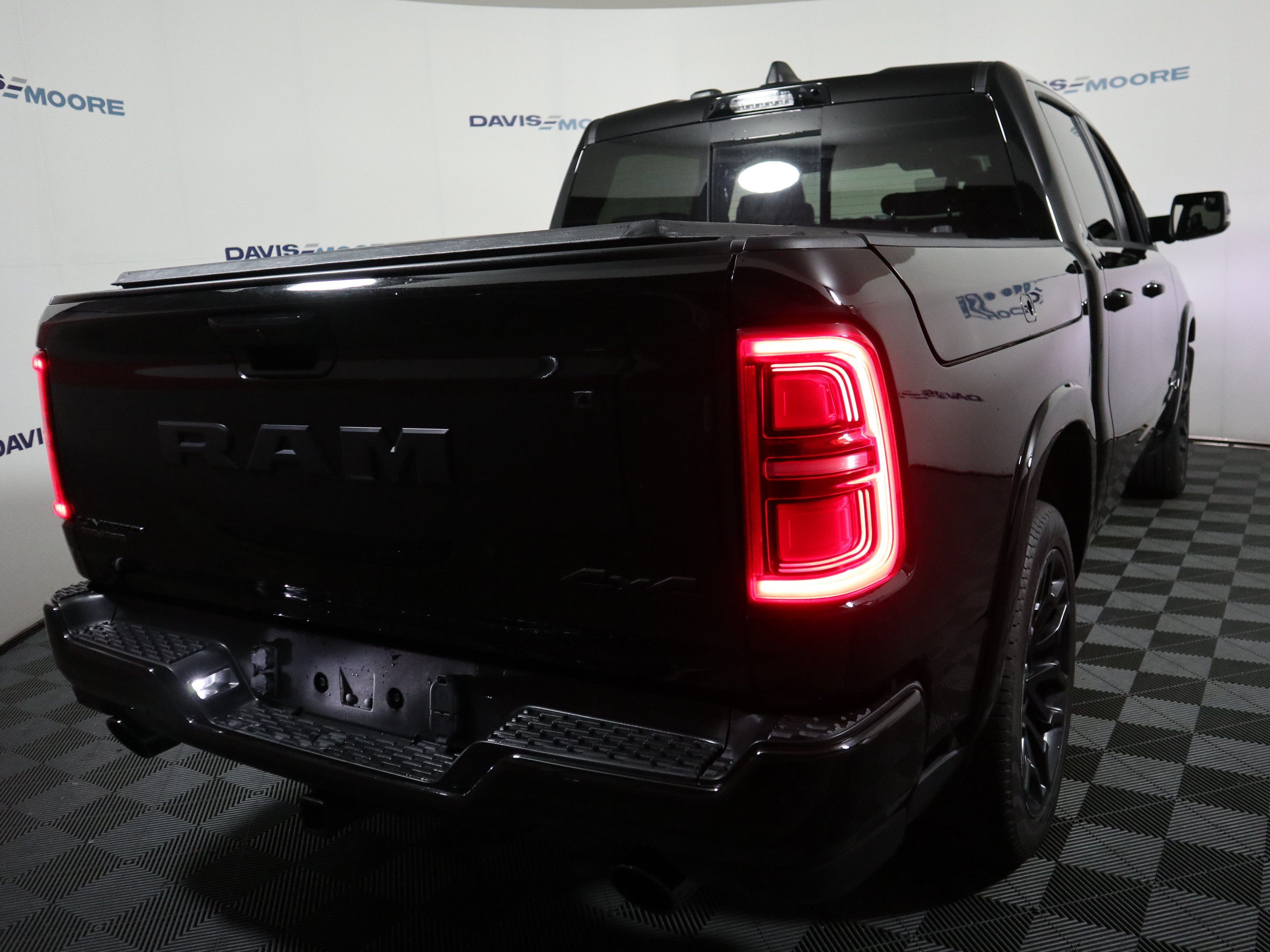 Used 2026 RAM 1500 Limited AWD/4WD image 6