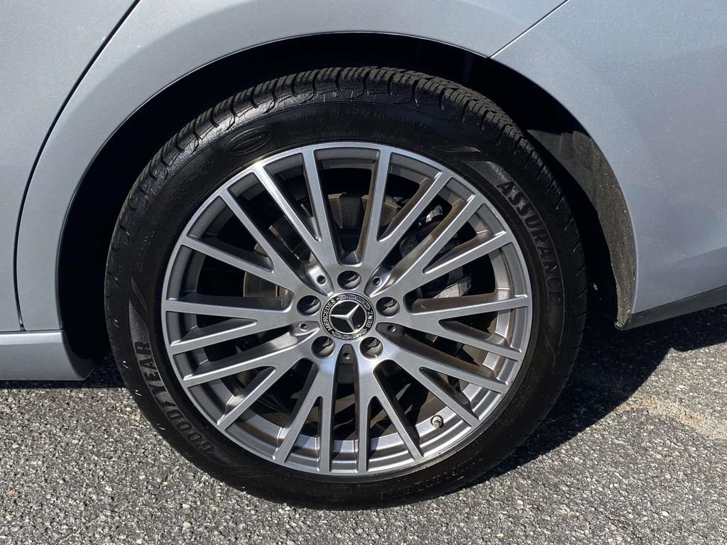 Used 2025 Mercedes-Benz CLA 250 image 8