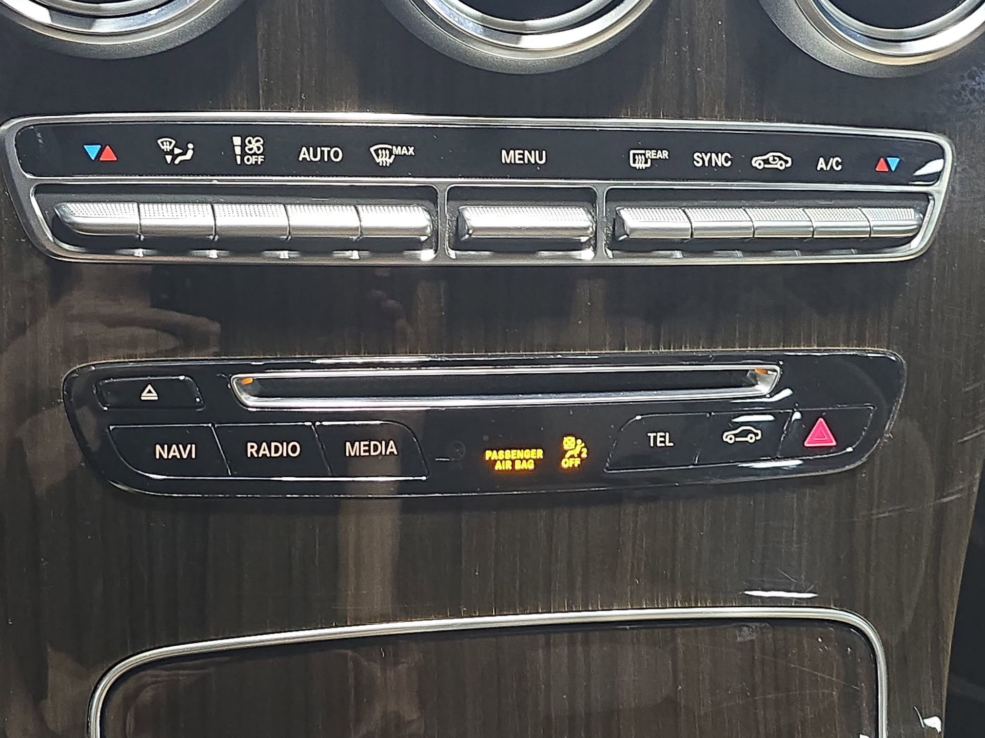 Certified 2019 Mercedes-Benz GLC 300 image 24