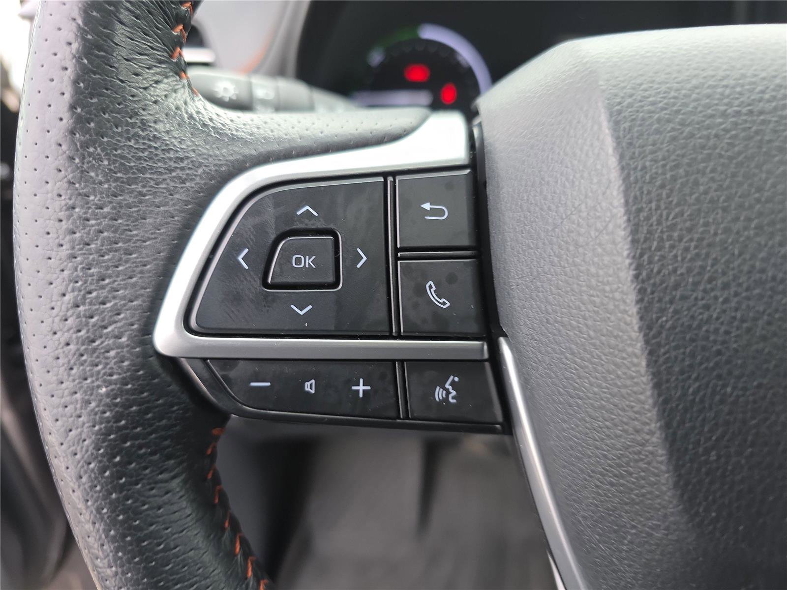 Used 2021 Toyota Sienna XSE w/ XSE Plus Package image 19