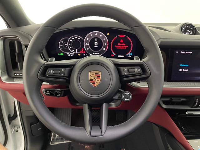 Used 2026 Porsche Cayenne Coupe image 32