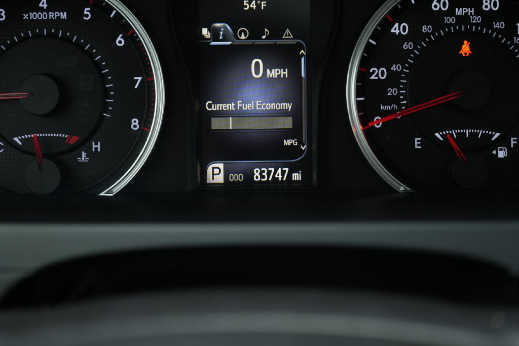 Used 2015 Toyota Camry XSE FWD image 48