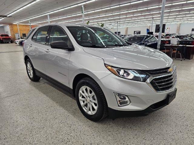 Used 2018 Chevrolet Equinox LS FWD image 4