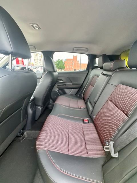 New 2025 Nissan Kicks SR image 28