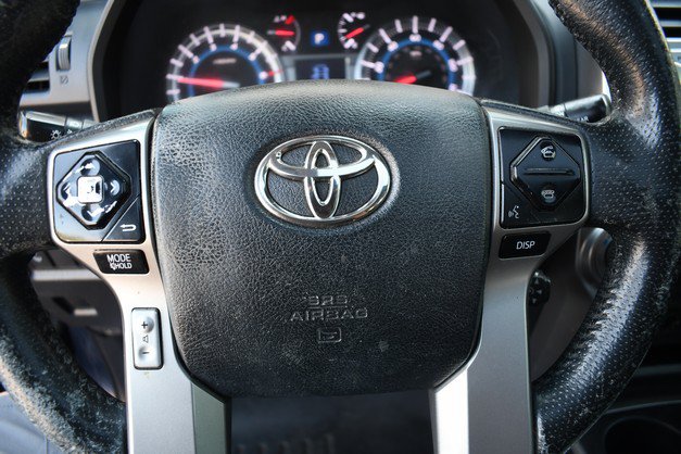 Used 2017 Toyota 4Runner Limited AWD/4WD image 32
