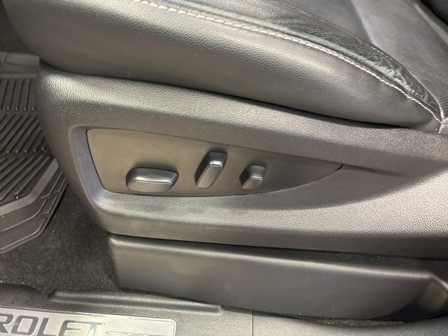 Used 2018 Chevrolet Suburban Premier AWD/4WD image 40