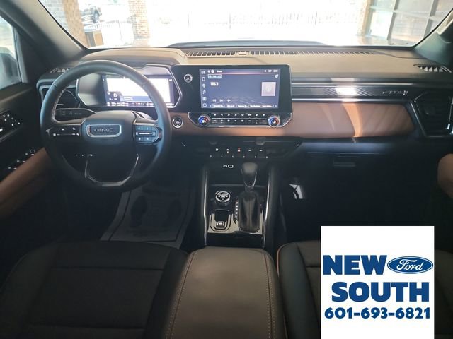 Used 2024 GMC Canyon AT4 w/ AT4 Premium Package image 17