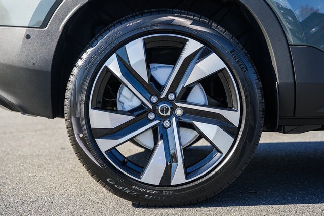 New 2026 Volvo XC40 B5 Ultra w/ Protection Package Premier image 18