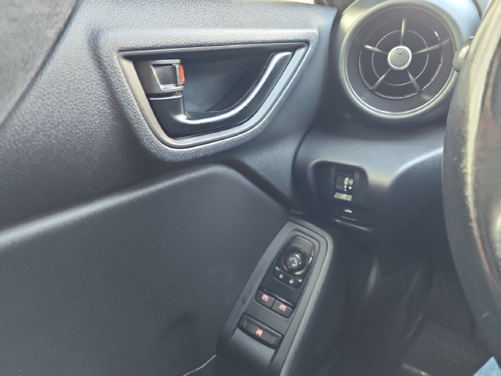 Used 2022 Toyota GR86 Premium RWD image 13