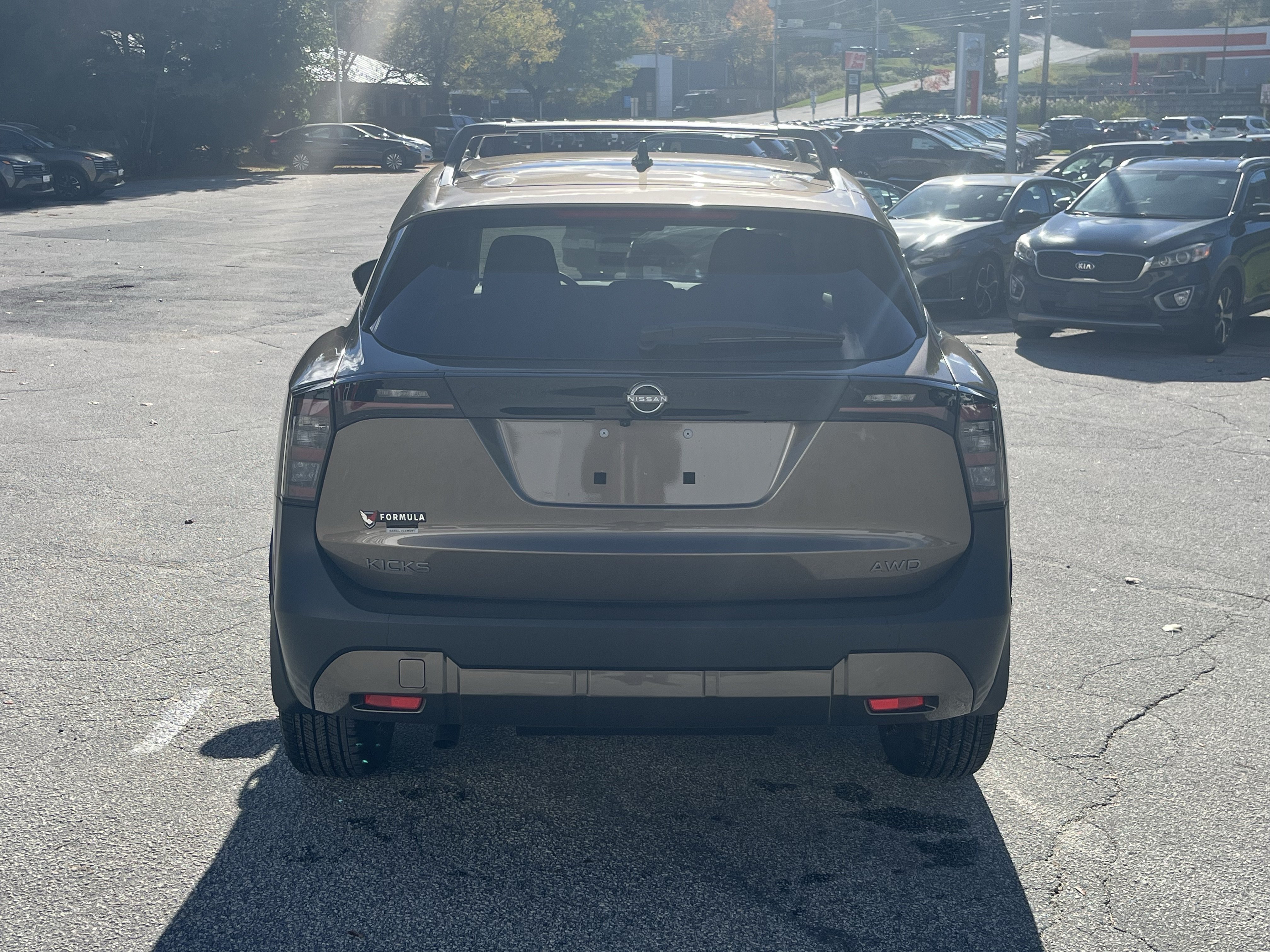 New 2027 Nissan Kicks SV AWD/4WD image 5