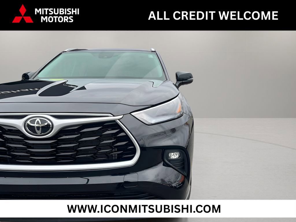 Used 2025 Toyota Highlander XLE image 1