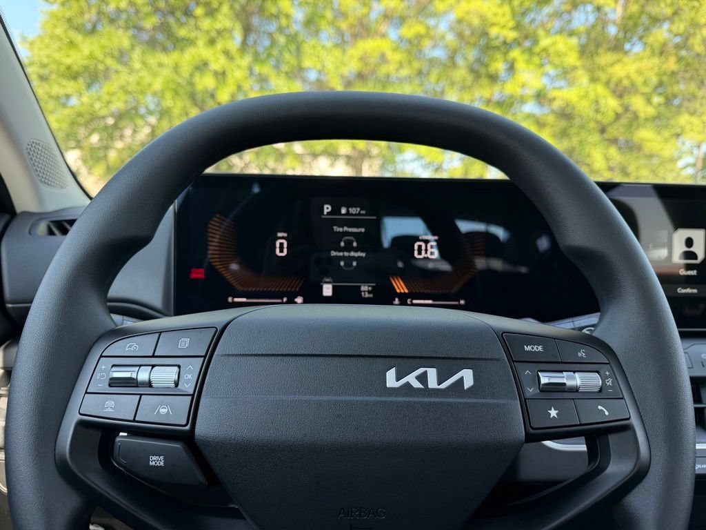 New 2026 Kia K4 FWD image 12