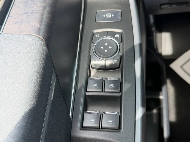 Used 2024 Ford F250 Lariat w/ Lariat Ultimate Package AWD/4WD image 34