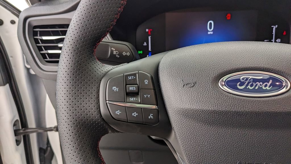 New 2026 Ford Escape ST-Line w/ Tech Pack #1 image 31