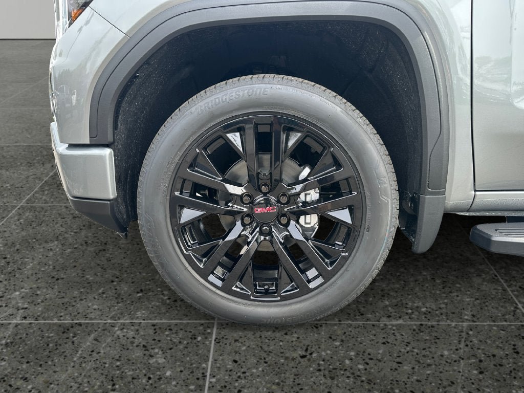 Used 2026 GMC Sierra 1500 Elevation w/ Elevation Premium Package AWD/4WD image 5