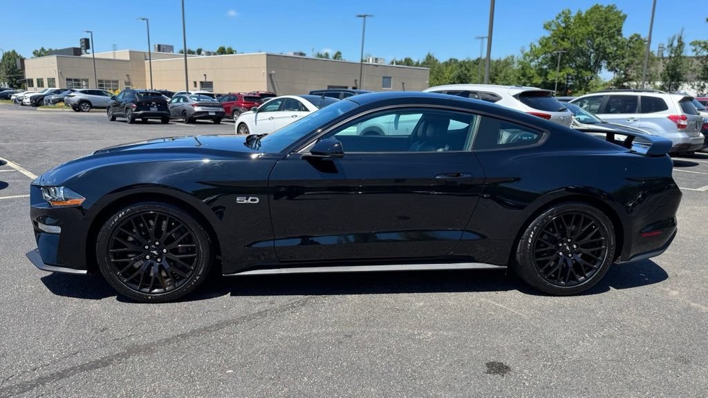 Used 2021 Ford Mustang GT Premium w/ GT Performance Package RWD image 4